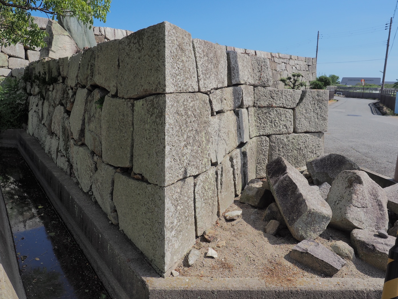 The Stone Walls of the Sannomaru’s Shioyamon Gate
